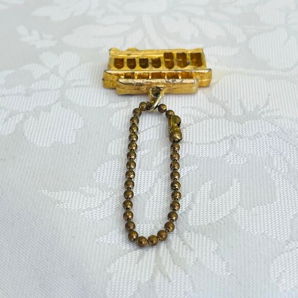 Vintage Gold Tone Cable Car Trolley Charm Pendant Keychain San Francisco Jewelry - Picture 3 of 11